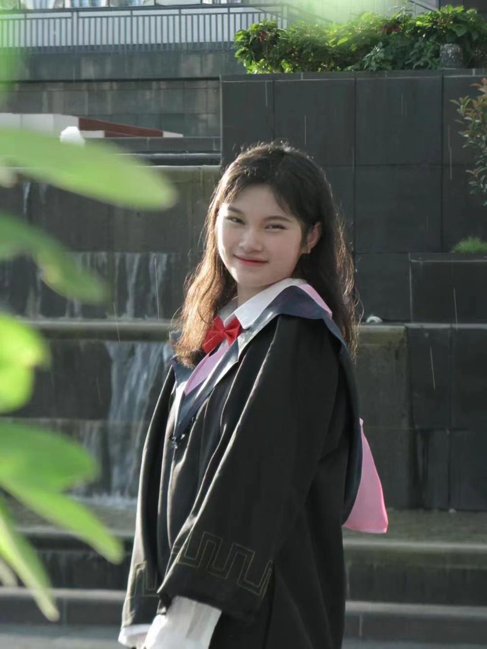 127ff4bd8cc746699ecc885f2635ac8b.jpg